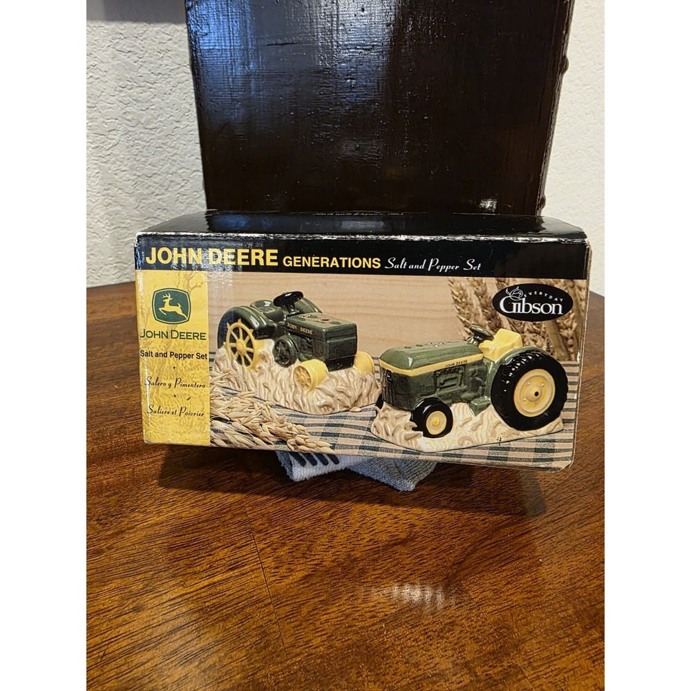 John Deere Generations vintage  Farm Tractor Salt And Pepper Box Set Gibson